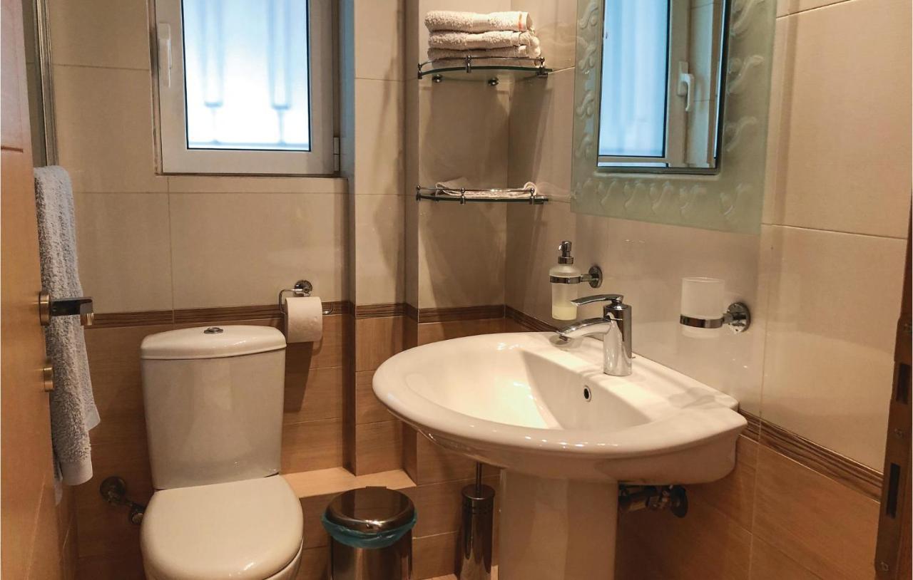Amazing Home In Artemida With Kitchen Dış mekan fotoğraf