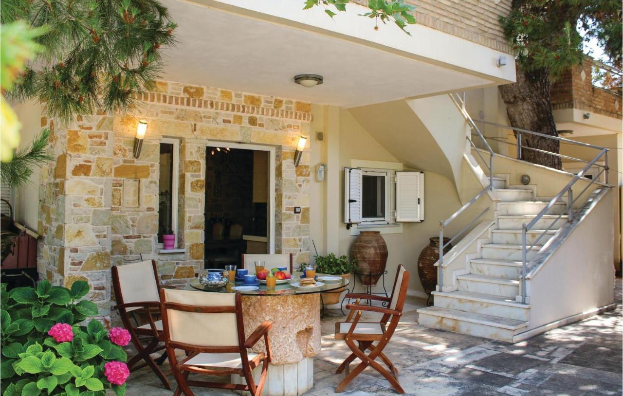 Amazing Home In Artemida With Kitchen Dış mekan fotoğraf
