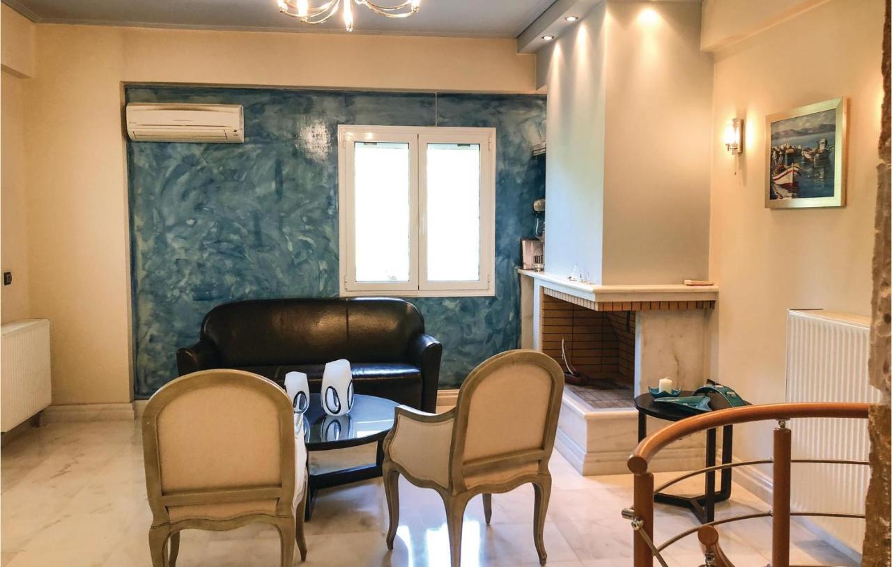 Amazing Home In Artemida With Kitchen Dış mekan fotoğraf